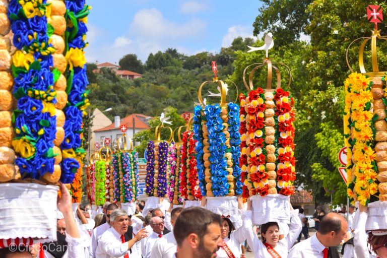 As maiores Festas Tradicionais em Portugal • Cinco Cantos Travel Blog